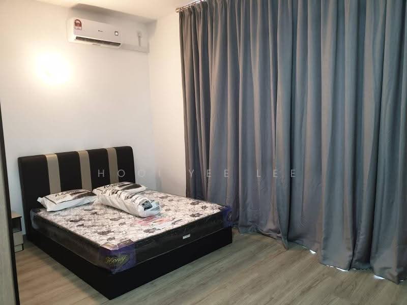 2-storey Terraced House for Sale in Bandar Seri Alam (Masai) - Hooi Yee Lee - Bedroom - PropertyGuru.com.my
