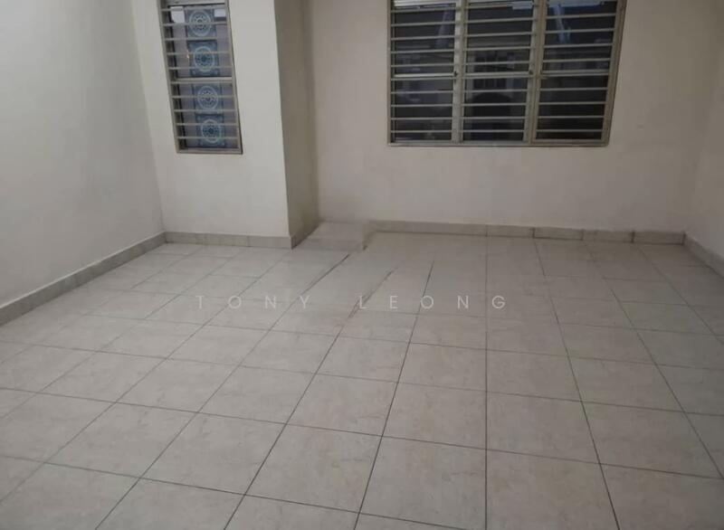 For Rent - TAMAN PUTRA PRIMA 2 STOREY FOR RENT