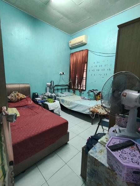 For Sale - Pontian Pontian Pontians