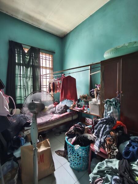 For Sale - Pontian Pontian Pontians