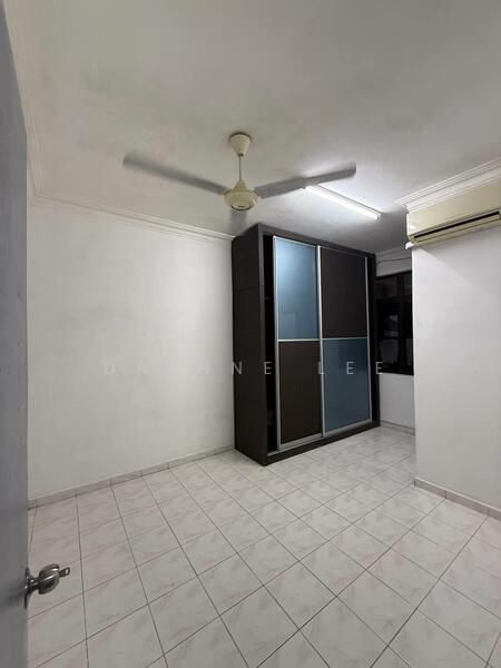 Untuk Disewa - Taman Desa Cemerlang