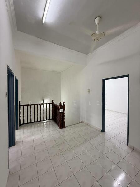 Untuk Disewa - Taman Desa Cemerlang