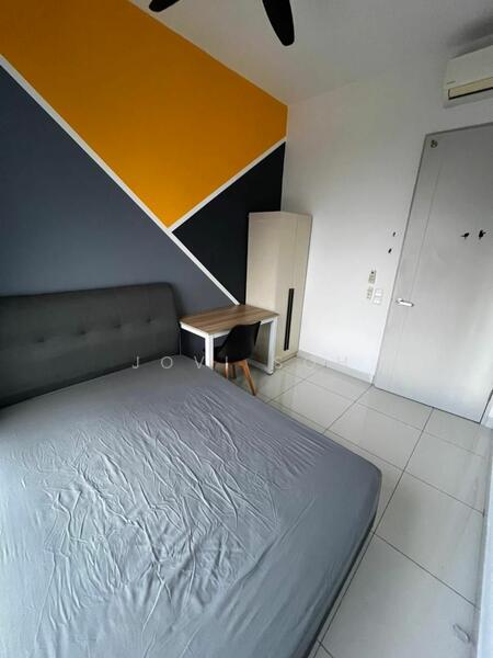 Untuk Disewa - Far East