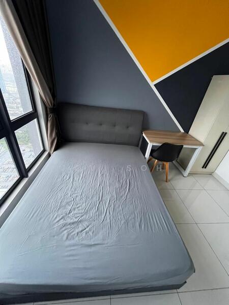 Untuk Disewa - Far East