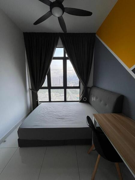 Untuk Disewa - Far East