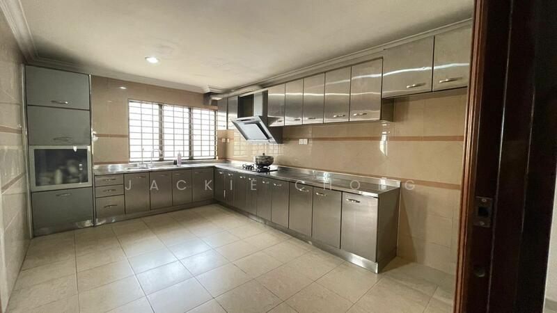 For Sale - Semi-Detached House at Taman Overseas Union (Taman Oug)