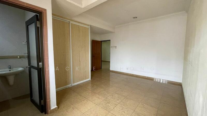 For Sale - Semi-Detached House at Taman Overseas Union (Taman Oug)