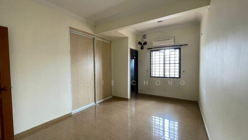 For Sale - Semi-Detached House at Taman Overseas Union (Taman Oug)