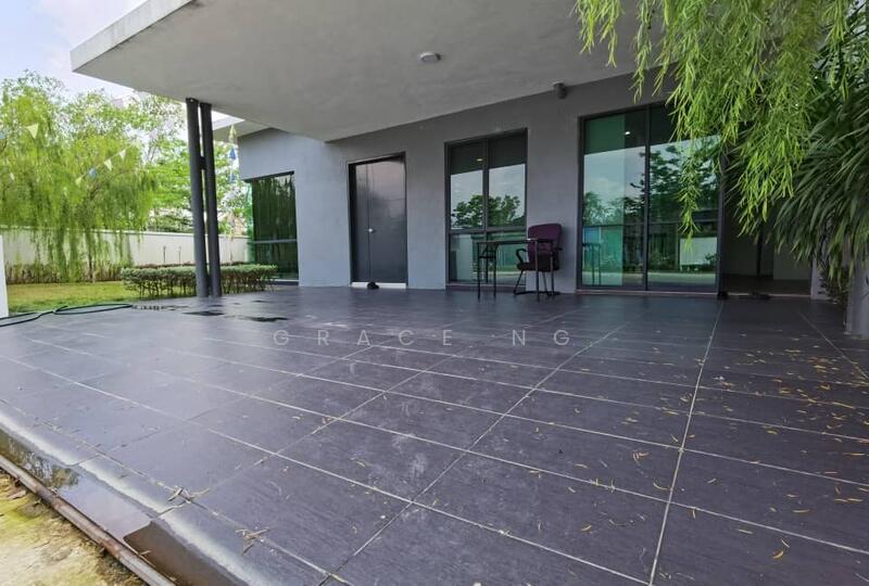 For Sale - New 2sty Zero Lot Bungalow House 50x80 @ Shah Alam