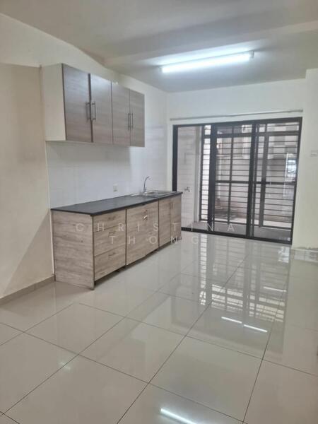 Untuk Dijual - 3-storey Terraced House at Lake Fields
