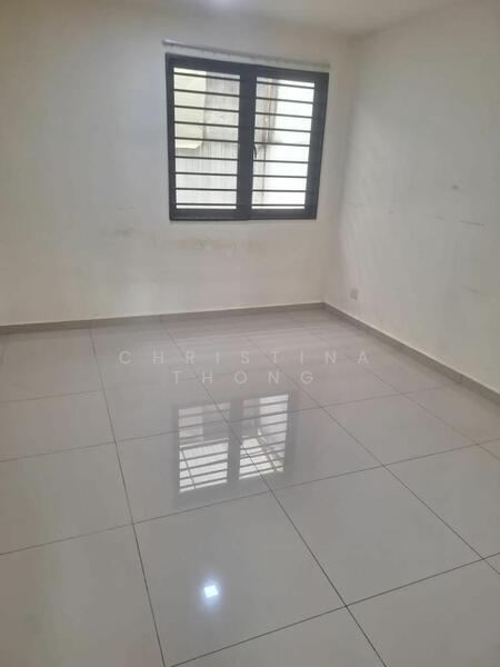 Untuk Dijual - 3-storey Terraced House at Lake Fields