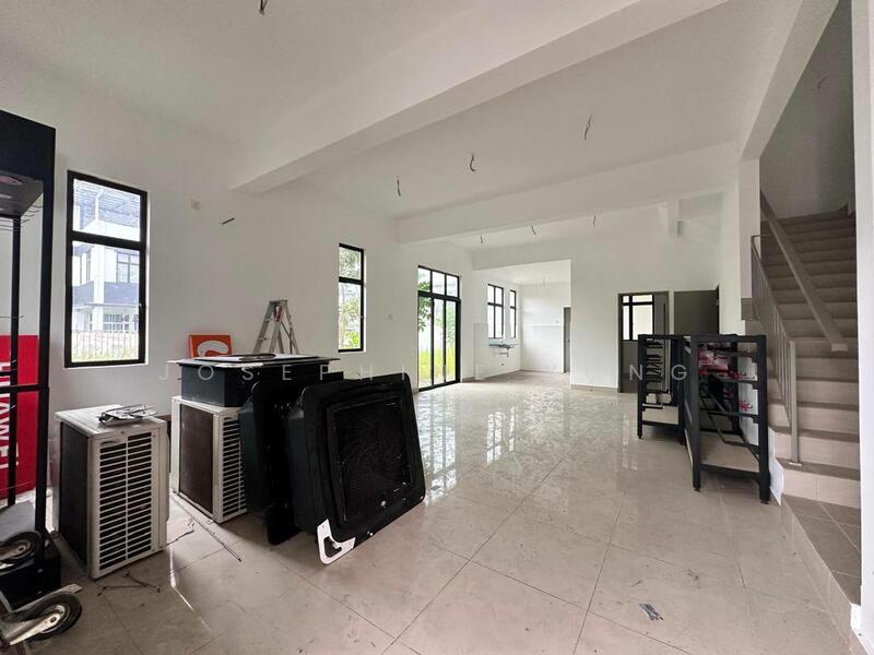 For Sale - Taman Mutiara Mas