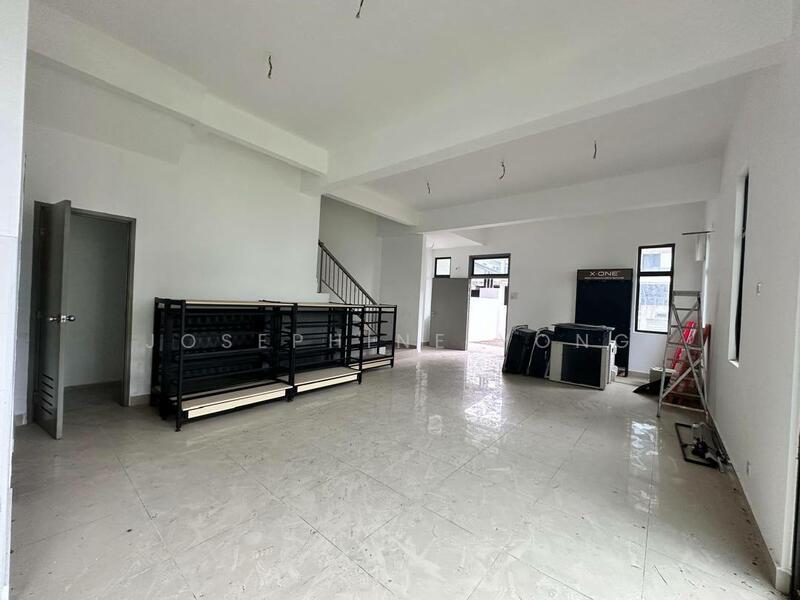 For Sale - Taman Mutiara Mas