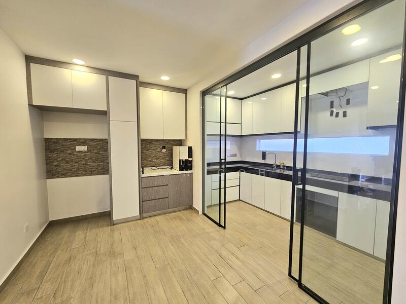 For Sale - Livia Rimbayu