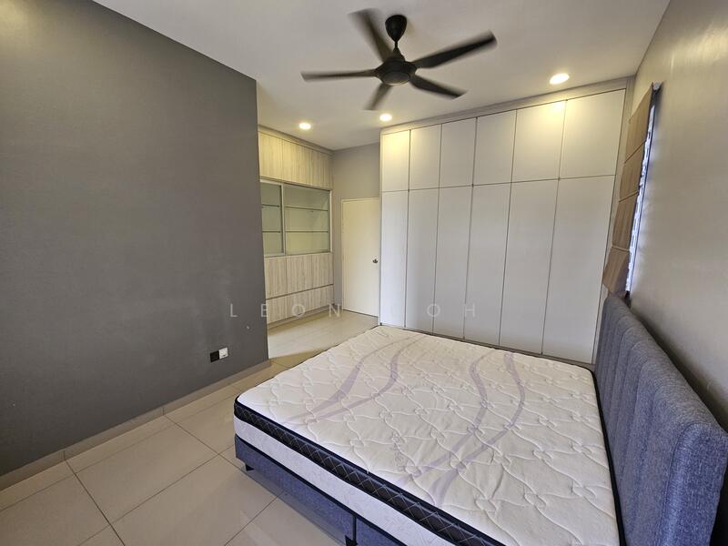 Untuk Dijual - Livia Rimbayu