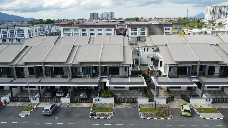 Untuk Dijual - 2-storey Terrace House at Batu Kawa