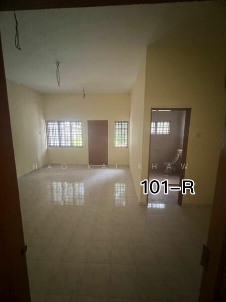 For Sale - 2.5-storey Terraced House at Taman Gembira