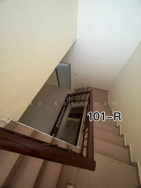 For Sale - 2.5-storey Terraced House at Taman Gembira
