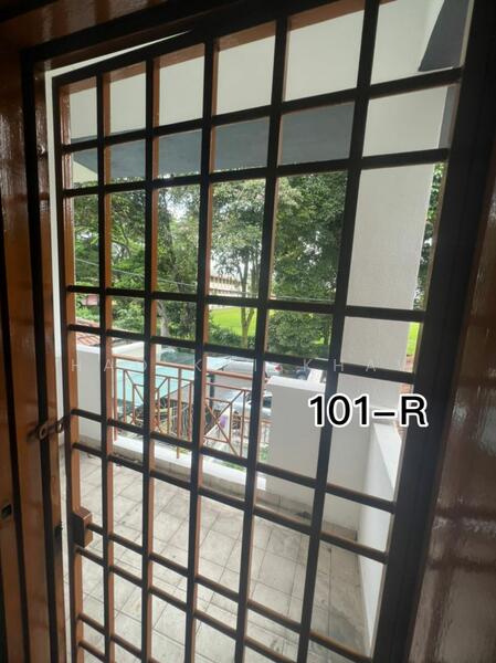 For Sale - 2.5-storey Terraced House at Taman Gembira
