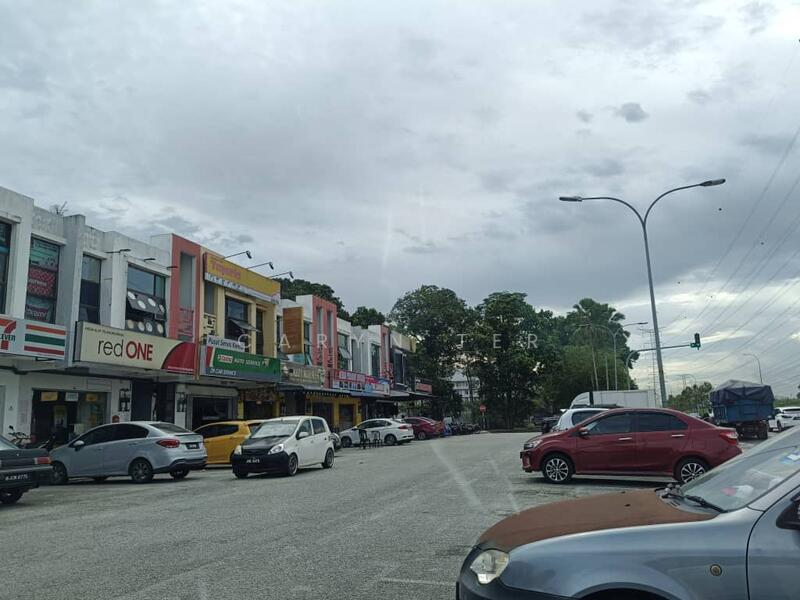 For Sale - Taman Bukit Mutiara ( ROI 4.2% + / Facing Main Road ) Double Storey Shoplot