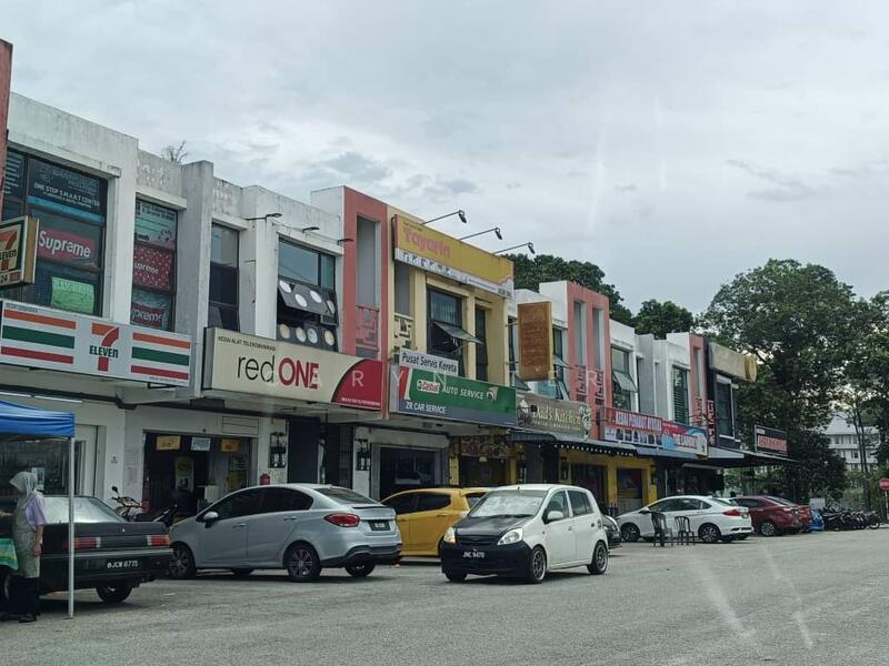 For Sale - Taman Bukit Mutiara ( ROI 4.2% + / Facing Main Road ) Double Storey Shoplot