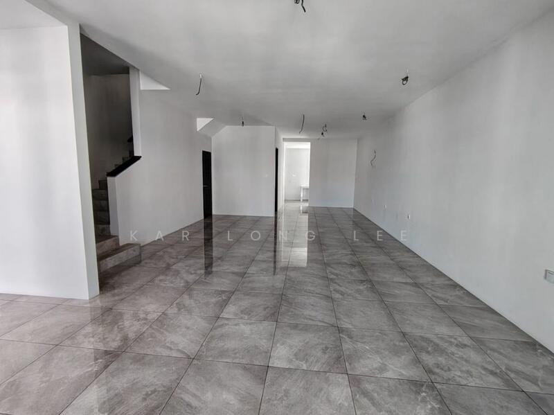 For Sale - 2-storey Terrace House at Taman Shatin