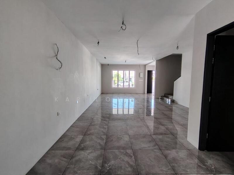 For Sale - 2-storey Terrace House at Taman Shatin