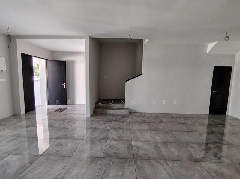 For Sale - 2-storey Terrace House at Taman Shatin