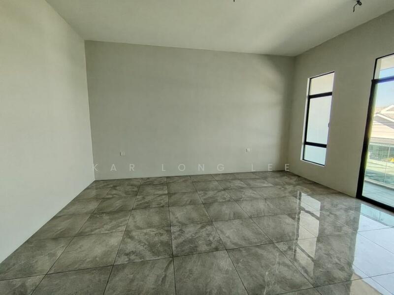 For Sale - 2-storey Terrace House at Taman Shatin