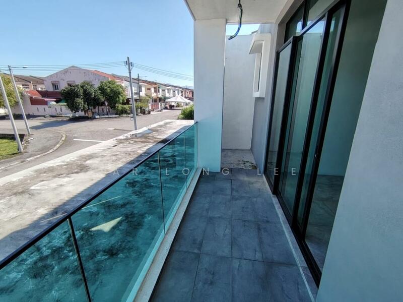 For Sale - 2-storey Terrace House at Taman Shatin