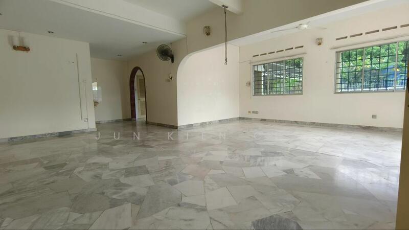 For Sale - 2-storey Terrace House at Taman Kosas
