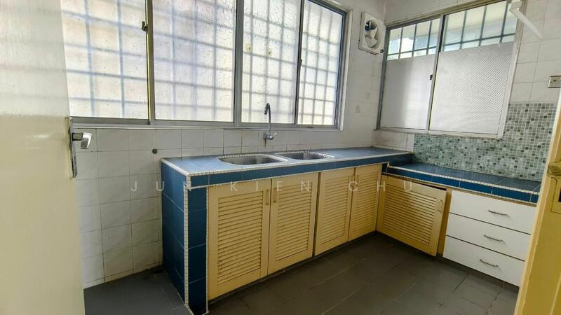 For Sale - 2-storey Terrace House at Taman Kosas