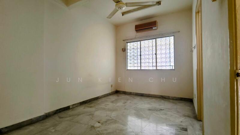 For Sale - 2-storey Terrace House at Taman Kosas