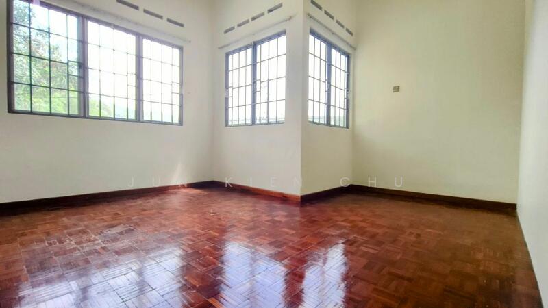 For Sale - 2-storey Terrace House at Taman Kosas