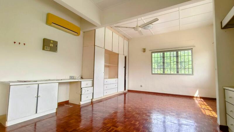 For Sale - 2-storey Terrace House at Taman Kosas