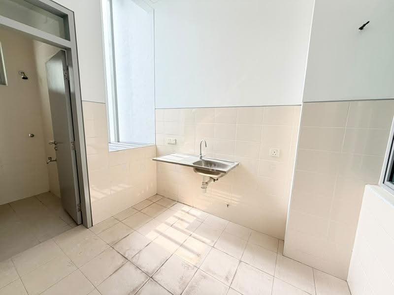 Rumah Teres 3-Tingkat untuk Dijual di Cyberjaya (Selangor) - Jared Wong - Kitchen - PropertyGuru.com.my