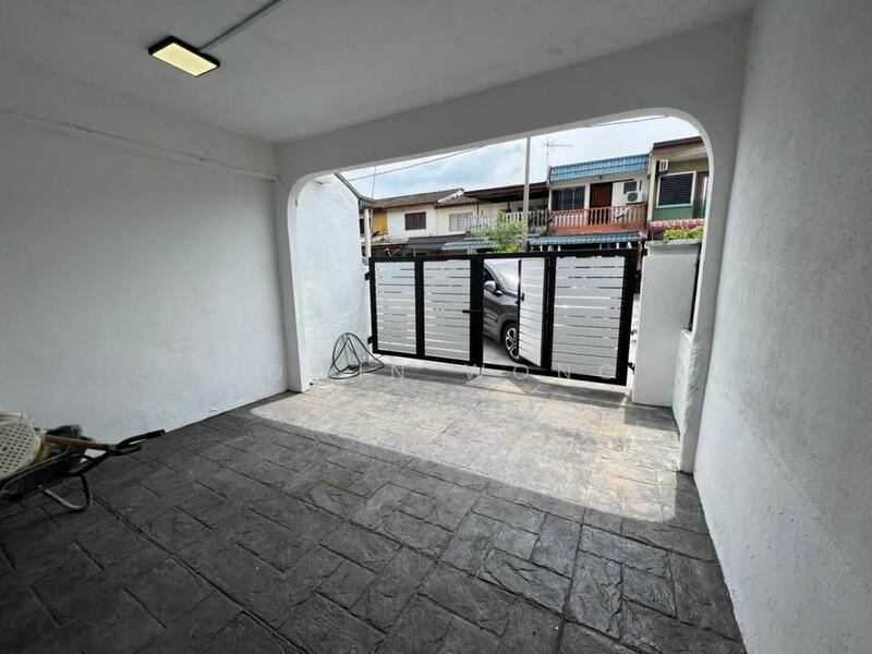 For Rent - 2-storey Terrace House at Taman Sri Gombak