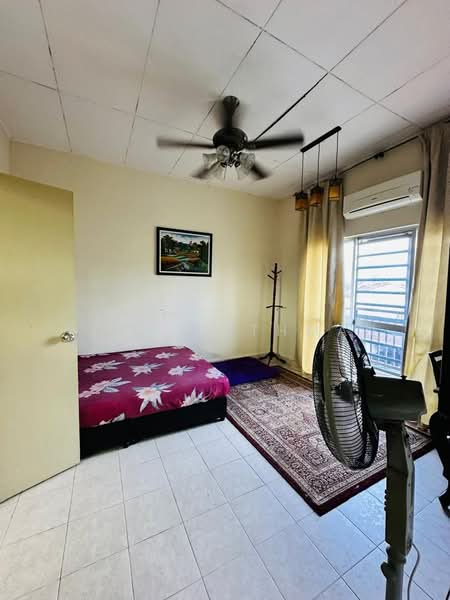 2.5-storey Terraced House for Sale in Lavender Heights (Senawang) - Azrul Othman - Bedroom - PropertyGuru.com.my