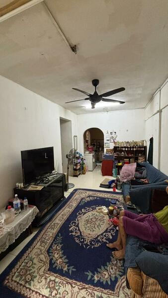 For Sale - Flat Daisy