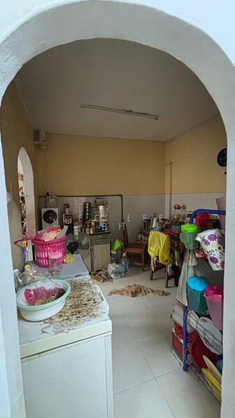 For Sale - Flat Daisy