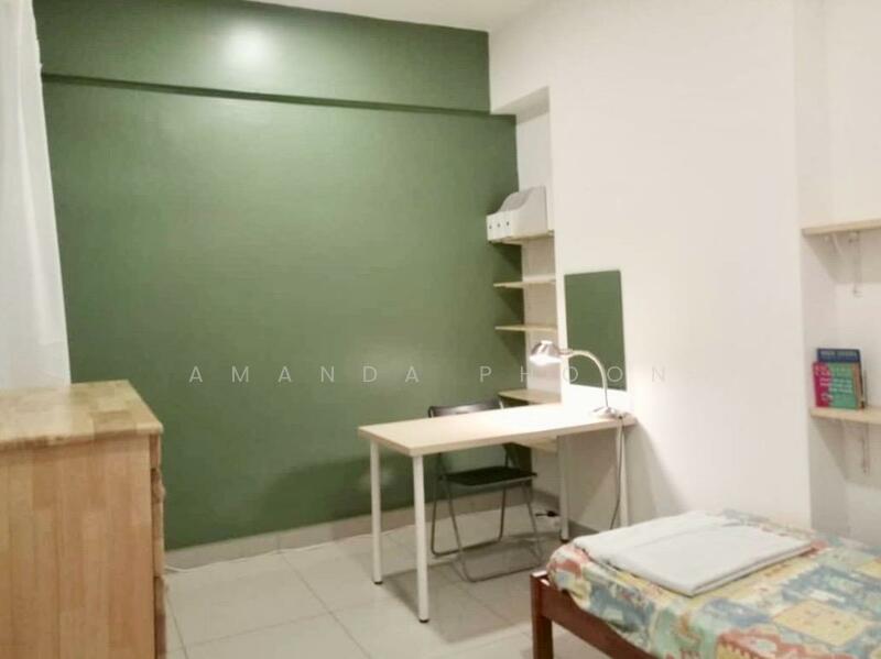 Untuk Disewa - Summerton