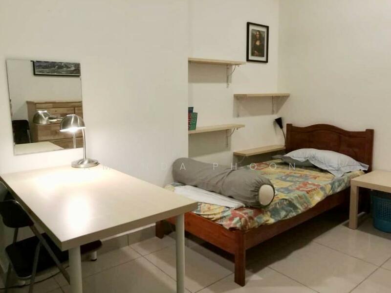 Untuk Disewa - Summerton