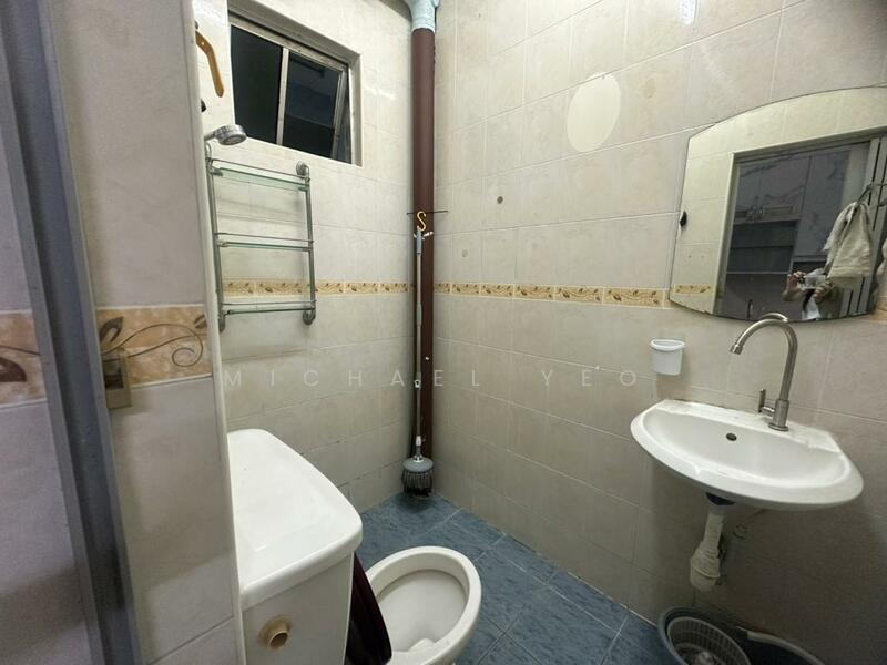 Untuk Disewa - Mutiara Rini Mutiaras Rinis