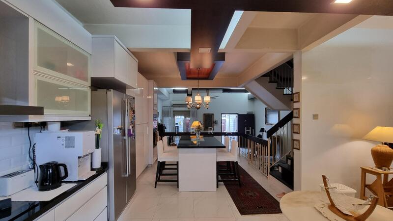 Untuk Dijual - Jalan Ampang Tengah (Batu 4 1/2)