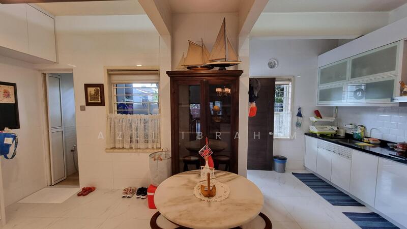 Untuk Dijual - Jalan Ampang Tengah (Batu 4 1/2)