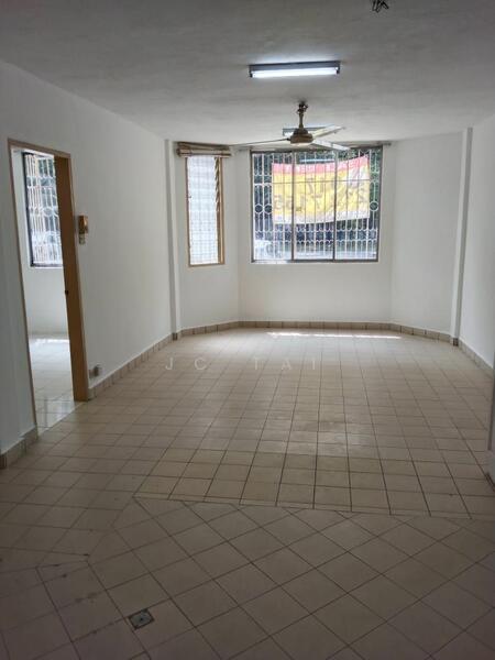 Untuk Disewa - Rampai Court