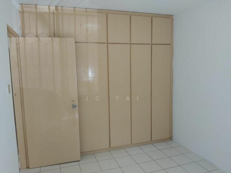 Untuk Disewa - Rampai Court