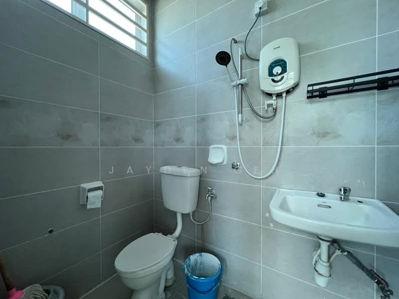 Semi-Detached House for Sale in Taman Cemara (Alor Setar) - Jayden Geh - Bathroom - PropertyGuru.com.my