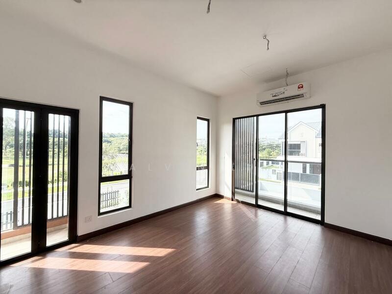 Untuk Disewa - Musika Setia Alam