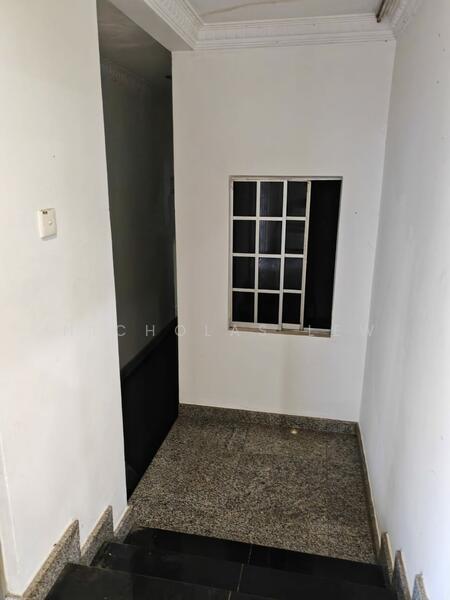 Untuk Dijual - Taman Bukit Serdang Seksyen 5